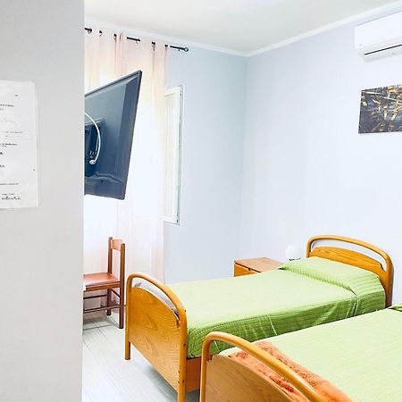 Affitta Camere Mattia Mottola Fiumicino Zewnętrze zdjęcie